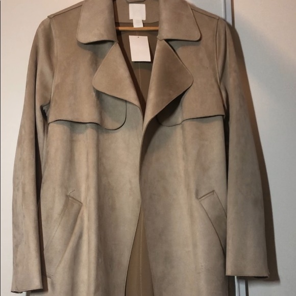 Tan Trench Coat - Picture 6 of 7